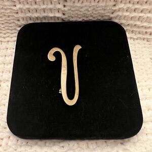 Gold-Tone Swirl V Shaped Brooch - Women Accessories